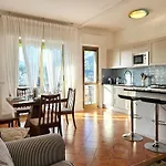 Private Parking And Pool - Mediterranean Horizon Ml